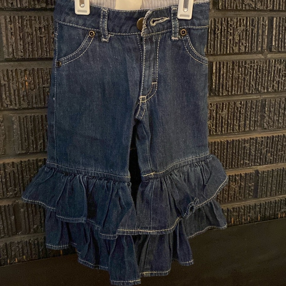 Ruffle jeans